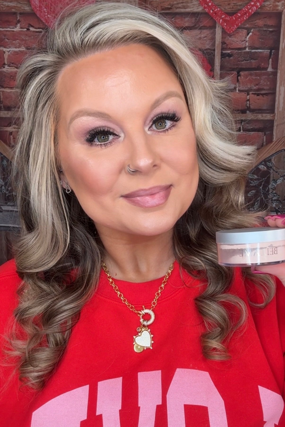 First ever 4k blurring powder